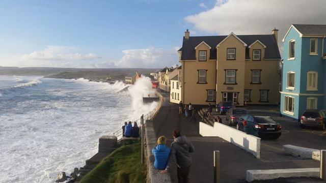 Lahinch -Beach -Surf- Hostel Luaran gambar